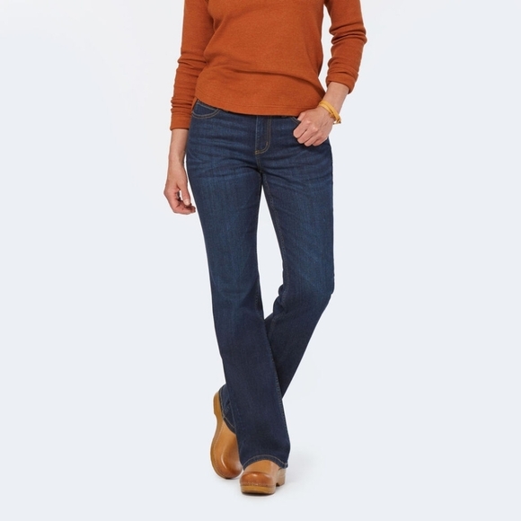 Duluth Trading Co Denim - Duluth Trading Women's Daily Denim Bootcut Jeans Sz 6 Short Inseam 29 WJ61